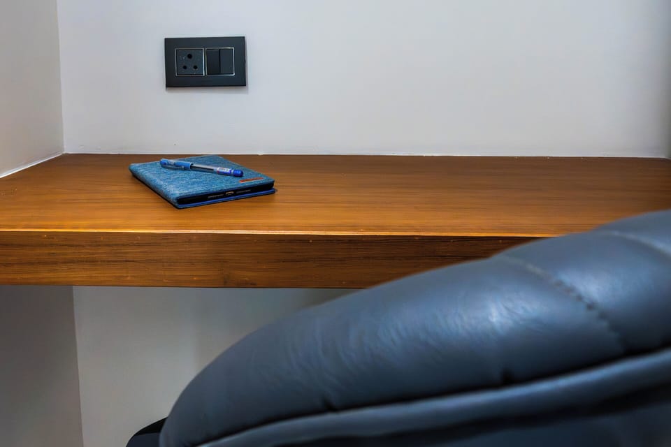 Deluxe Room With Balcony | Interior