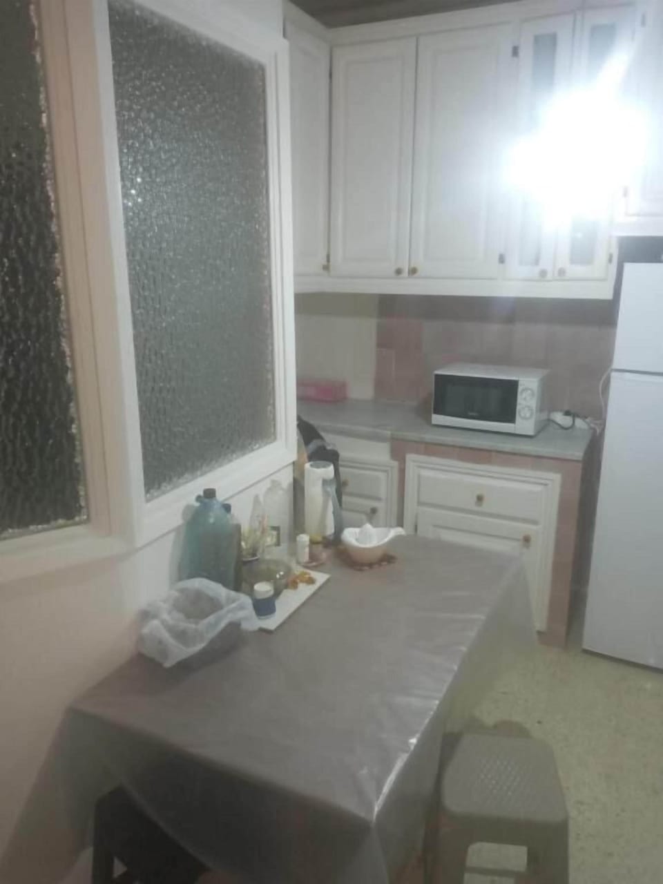 Single Room, 1 Twin Bed, Balcony, City View | Shared kitchen | Full-size fridge, microwave, oven, stovetop