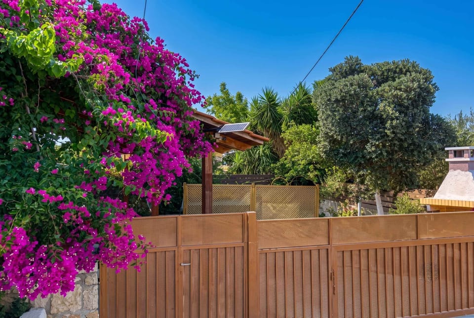 Standard Studio, 1 Queen Bed, Hot Tub, Mountain View | View from room