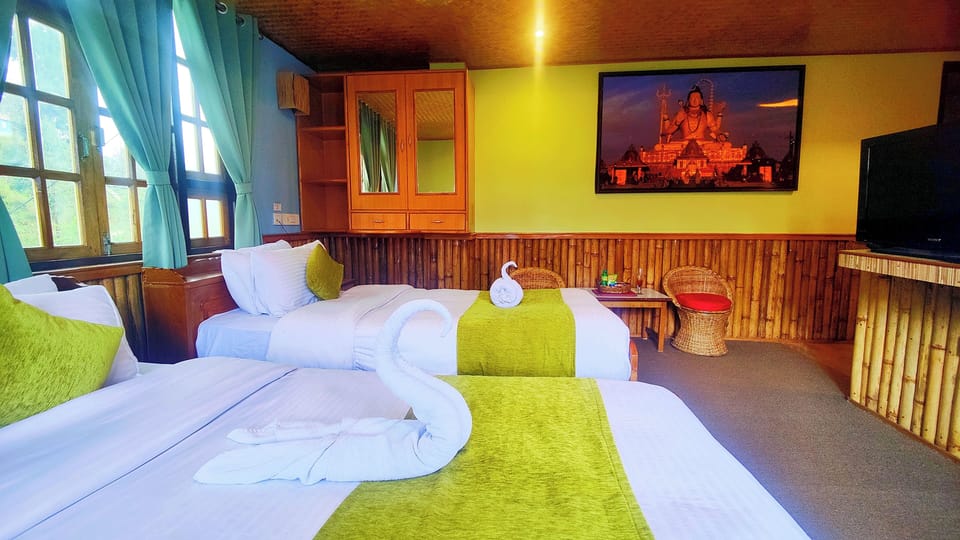 Deluxe Triple Room, Hill View | WiFi (free)