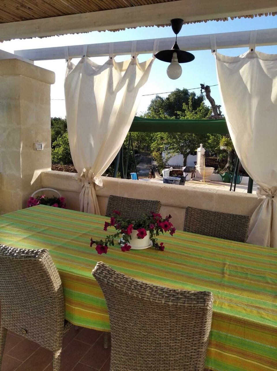 Outdoor dining