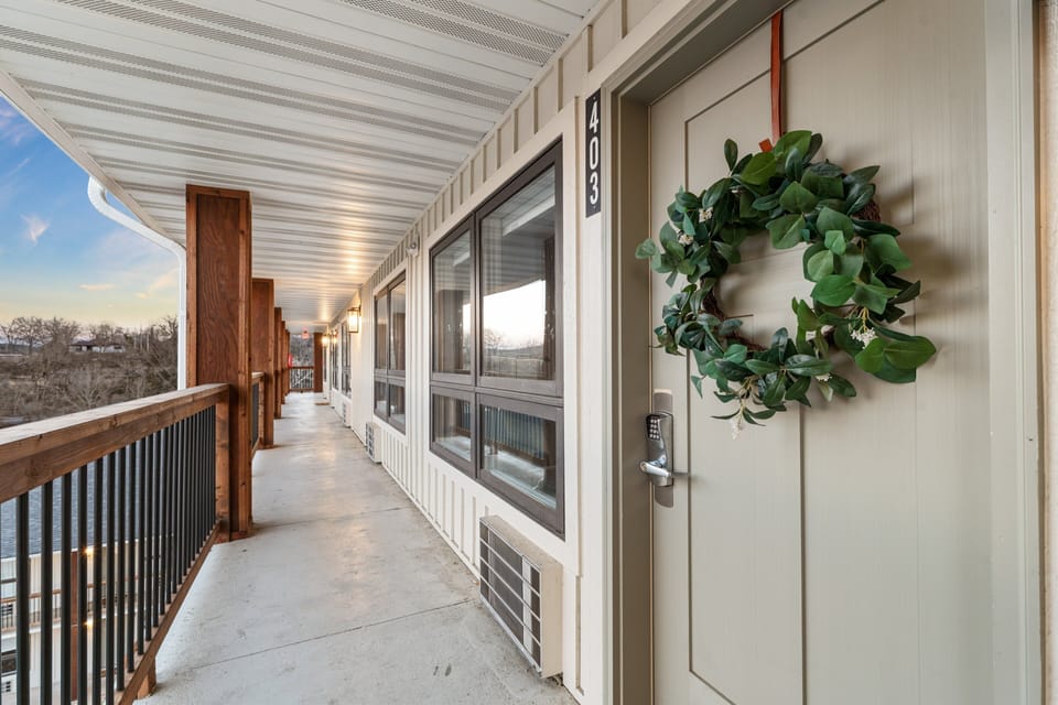 Condo, 2 Bedrooms | Exterior detail