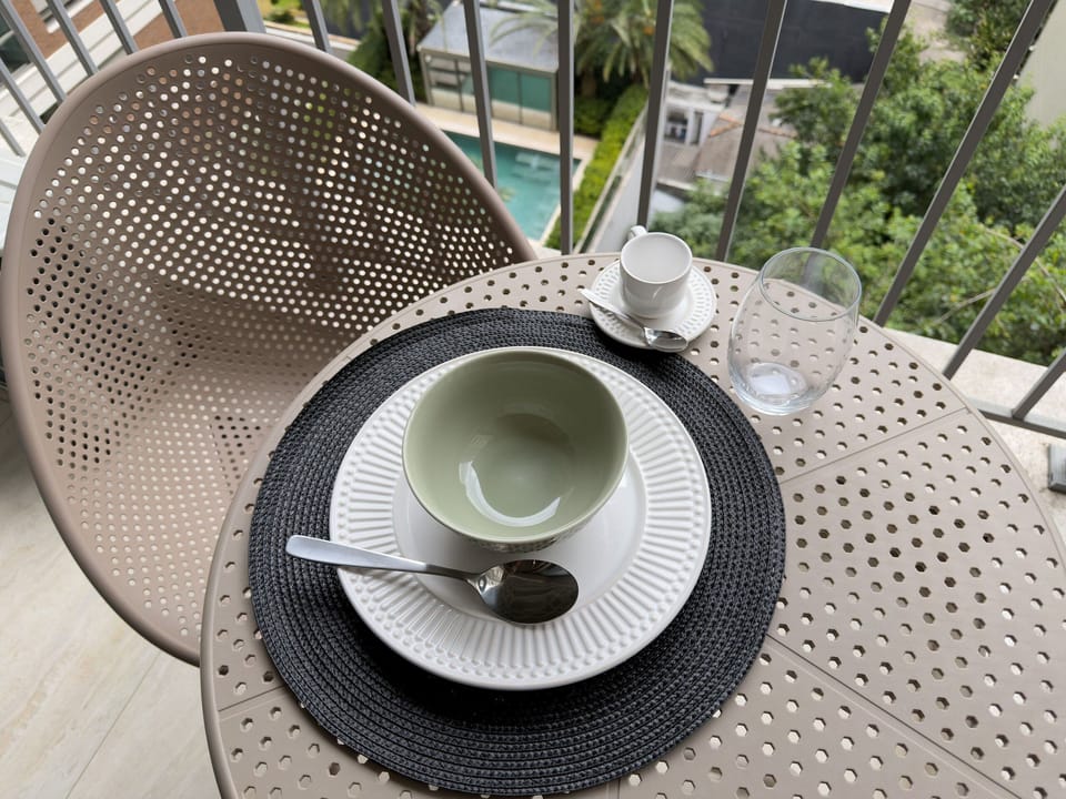 Apartment | Outdoor dining