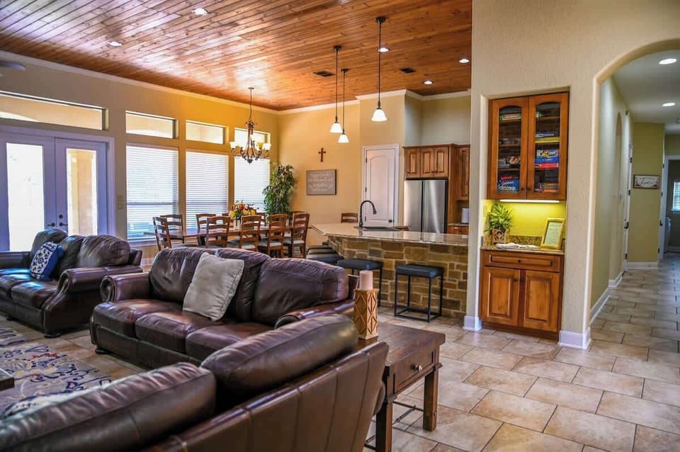 Spacious Living Area