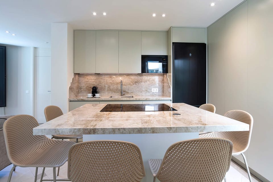 House | 6 bedrooms