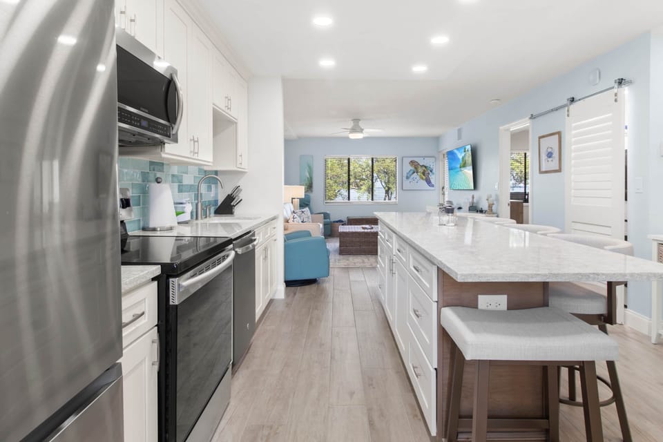 1515 Pinellas Bayway S