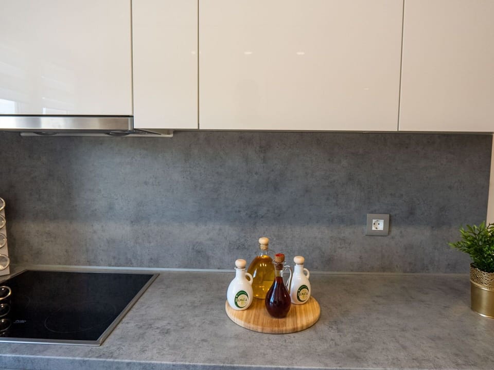 Furniture, Outdoor Furniture, Chair, Garden, Wood Stain, Lawn, Hardwood, Shade, Backyard