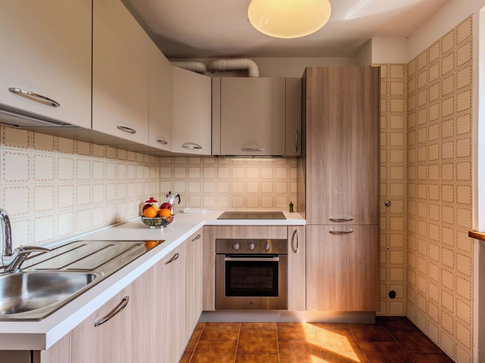 Kitchen, Kitchen Appliance, Countertop, Major Appliance, Cabinetry, Wood, Kitchen Sink, Interior Design, Flooring, Home Appliance