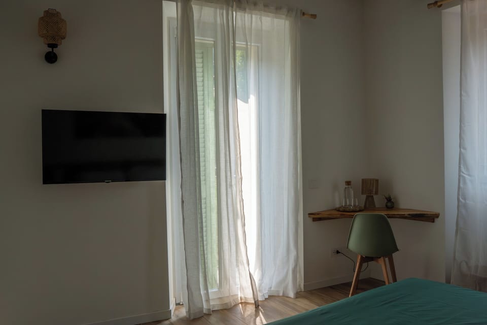 Double Room, Balcony, Garden View | Desk, laptop workspace, WiFi (free)