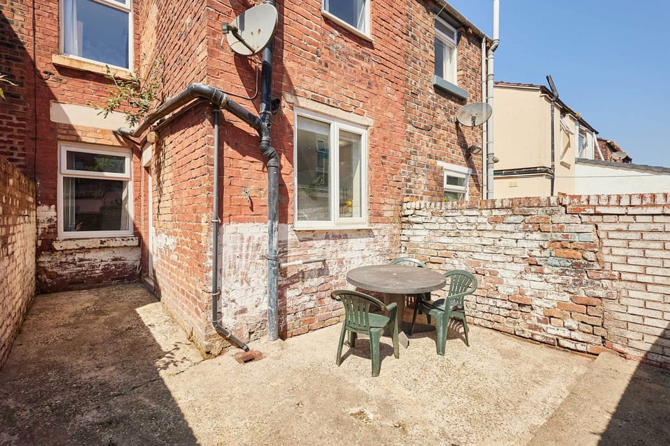 Hannan's Retreat, Liverpool - Host & Stay