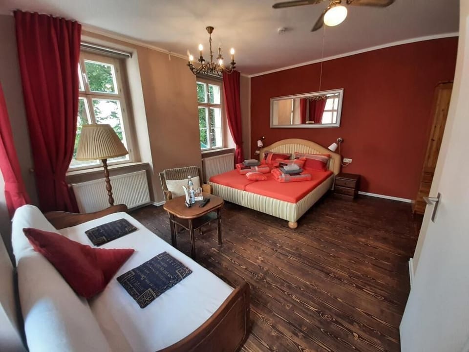 Deluxe Double Room, Park View | WiFi (free)