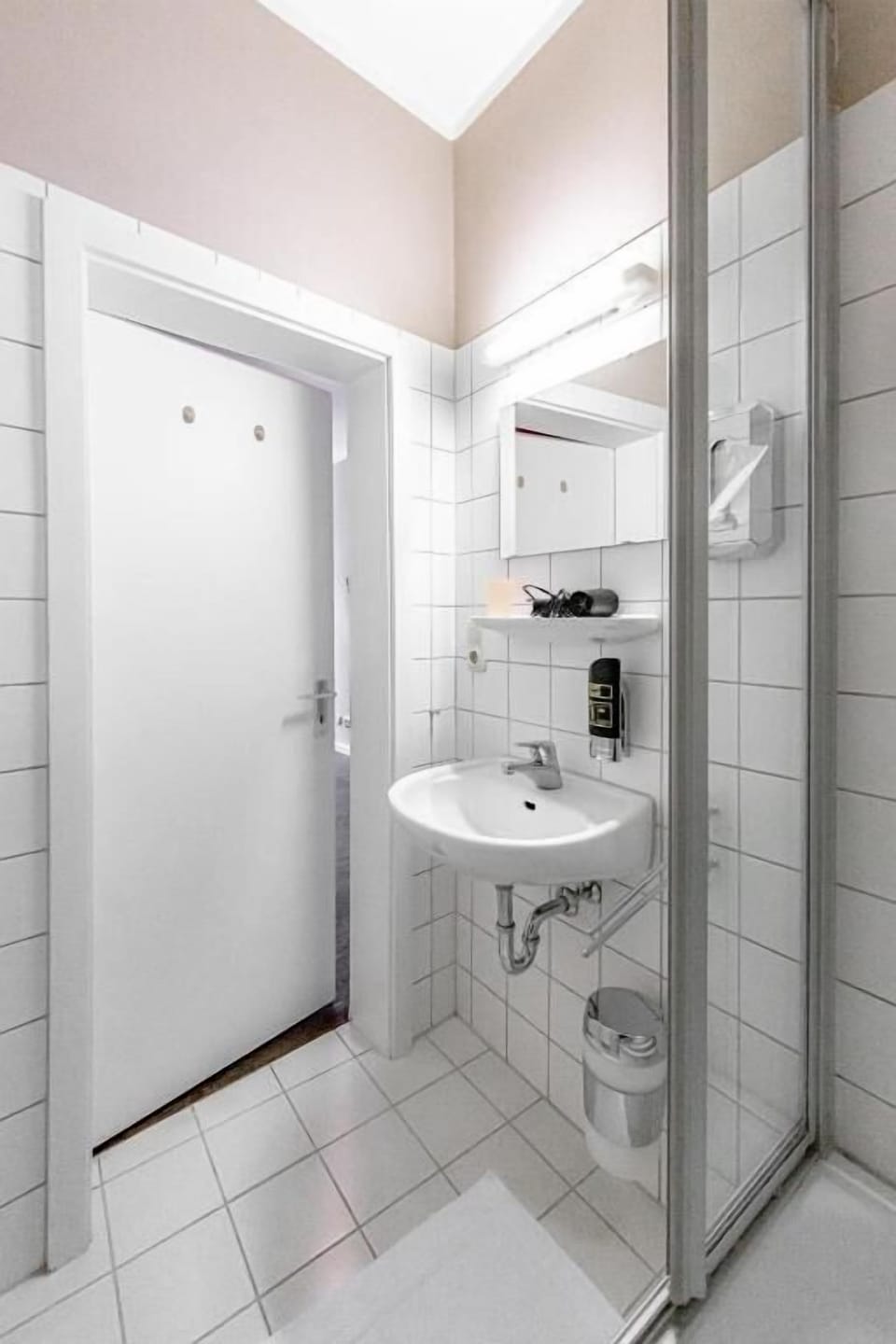 Basic Single Room, City View | Bathroom | Shower, hair dryer, towels, soap
