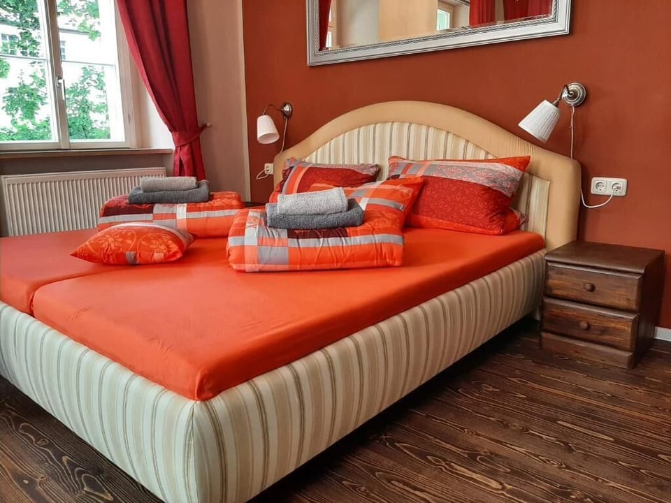 Deluxe Double Room, Park View | WiFi (free)