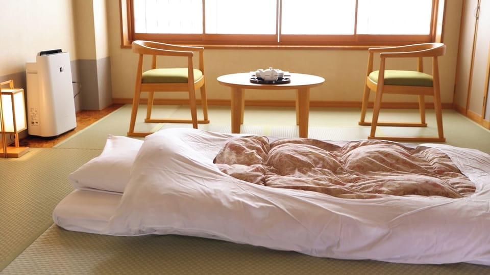 Japanese-style Room, Lake View | In-room safe, free WiFi, bed sheets