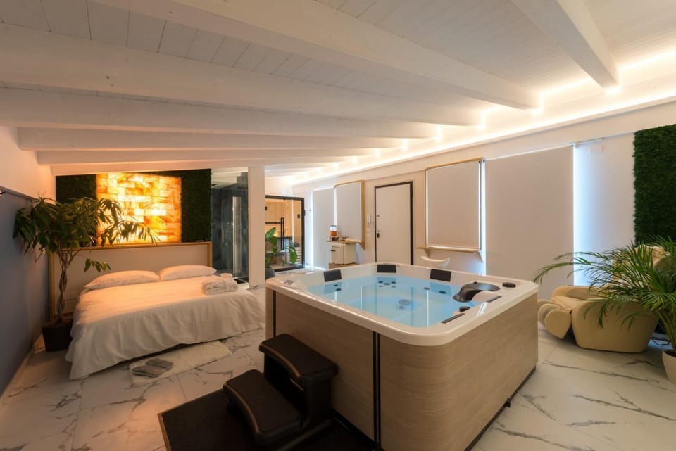 Wellness Night Escape | Living area | Smart TV