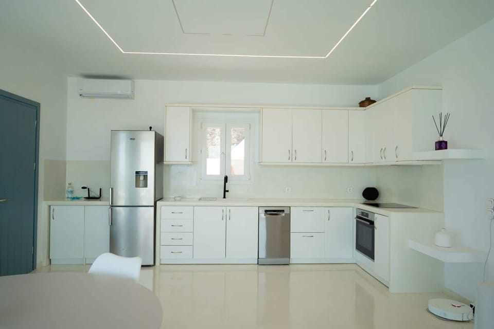 House | 3 bedrooms, high-speed internet