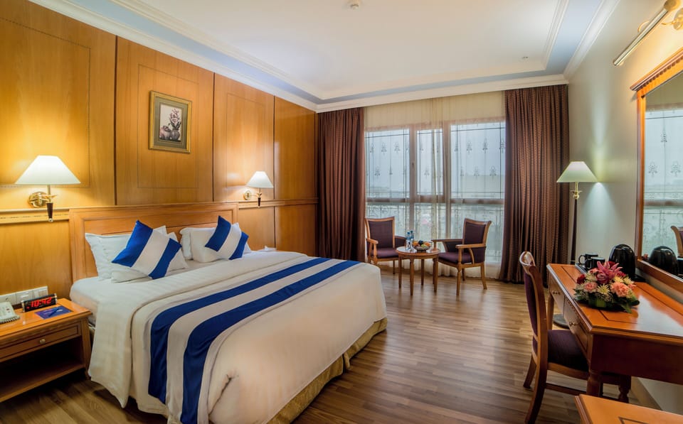 Deluxe Room, 1 Double Bed | 10 bedrooms, down comforters, minibar, in-room safe