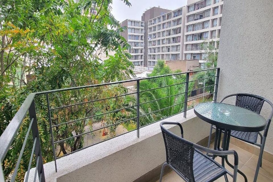 Studio | Outdoor dining