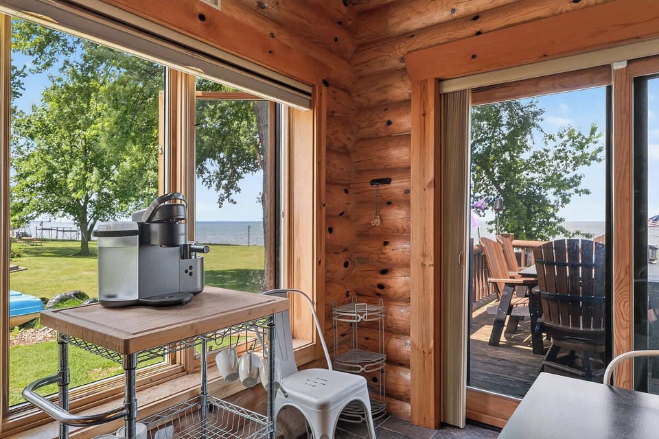 Gorgeous views of the bay- walk out to your deck with morning coffee