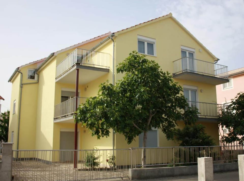 Apartment (One bedroom apartment with balcony (1) | Exterior