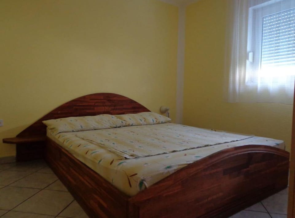 Apartment (One bedroom apartment with balcony (1) | 6 bedrooms