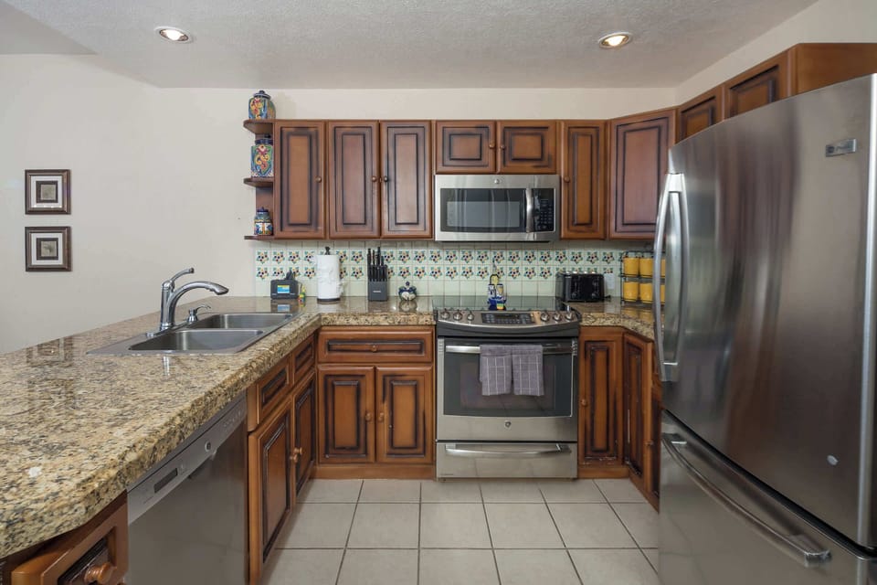👨‍🍳 Cook with Style. Dine with an Ocean View. 🌊
