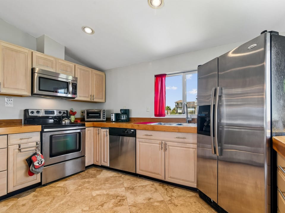 House (2 Bedrooms) | Property amenity