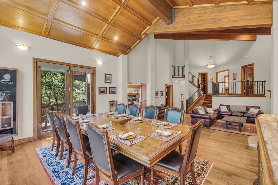 Dining area: Large dining table with seating for 12 guests
