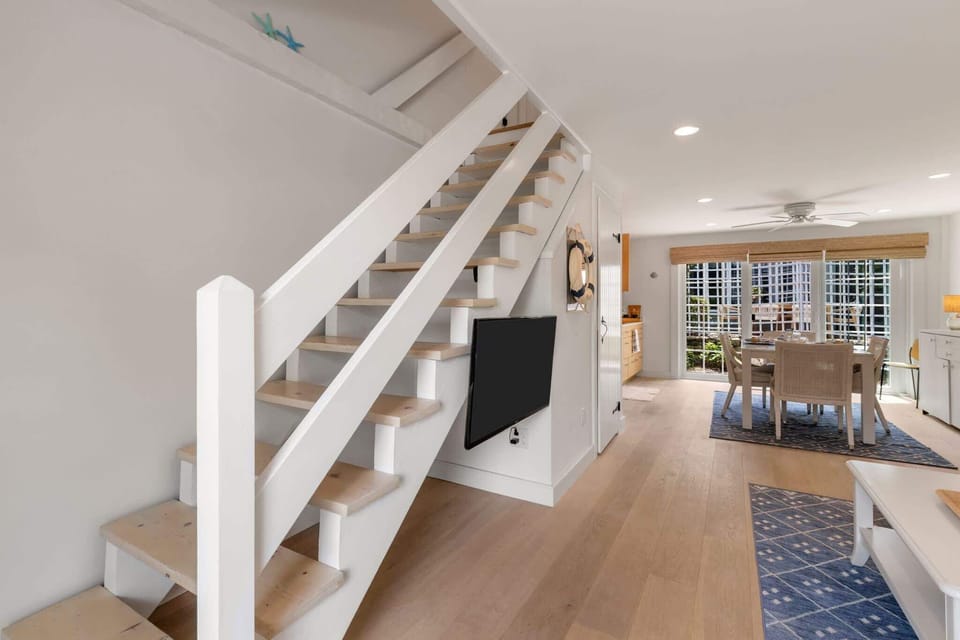 Head upstairs when you’re ready to hit the hay​