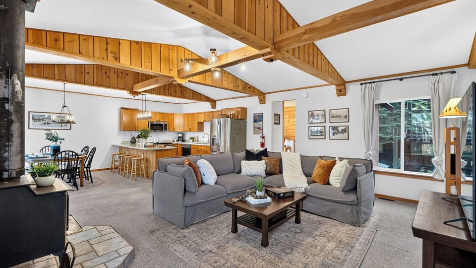 House (2 Bedrooms) | Interior