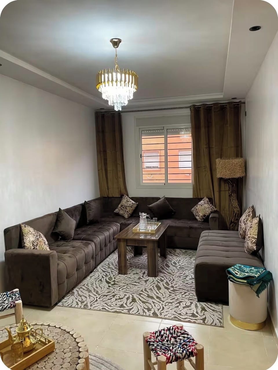 Comfort Apartment, Pool View | Living area | Smart TV