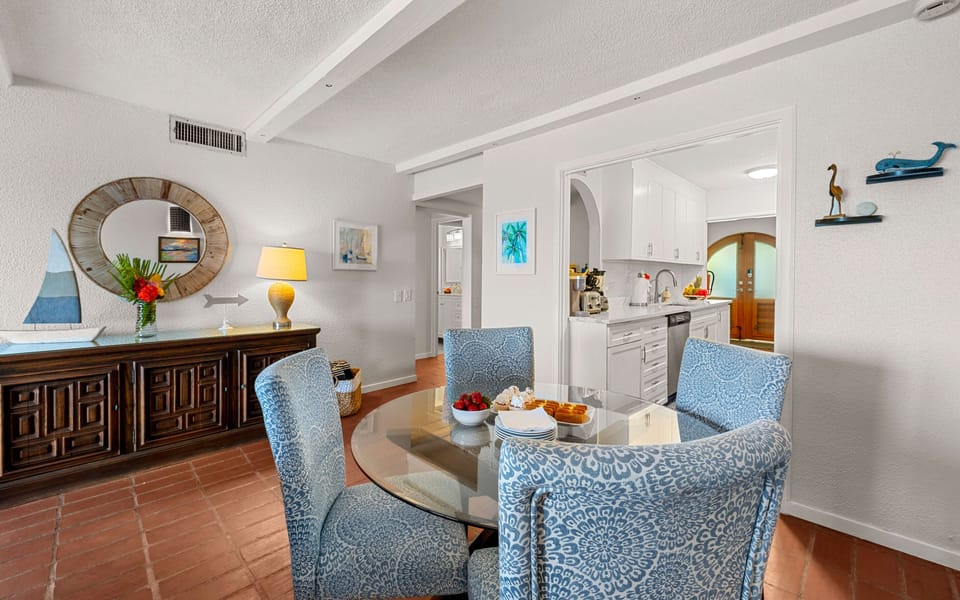The perfect place to start your day with breakfast before heading to the beach.