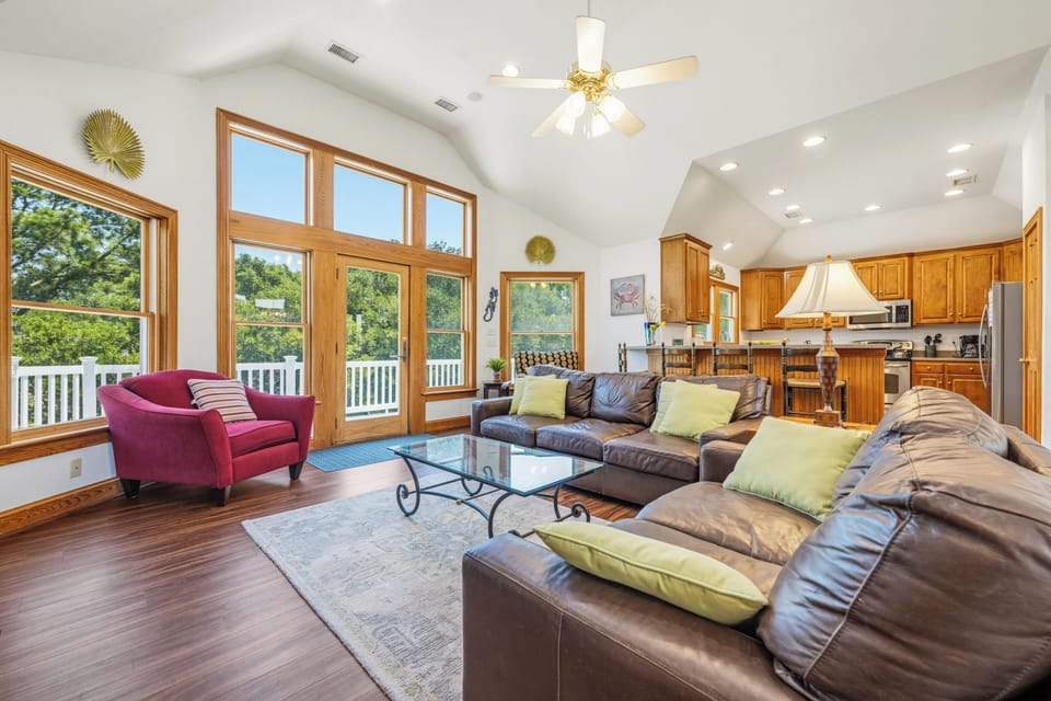 Great Room - Top Level