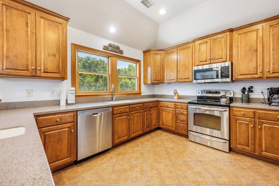 Kitchen - Top Level