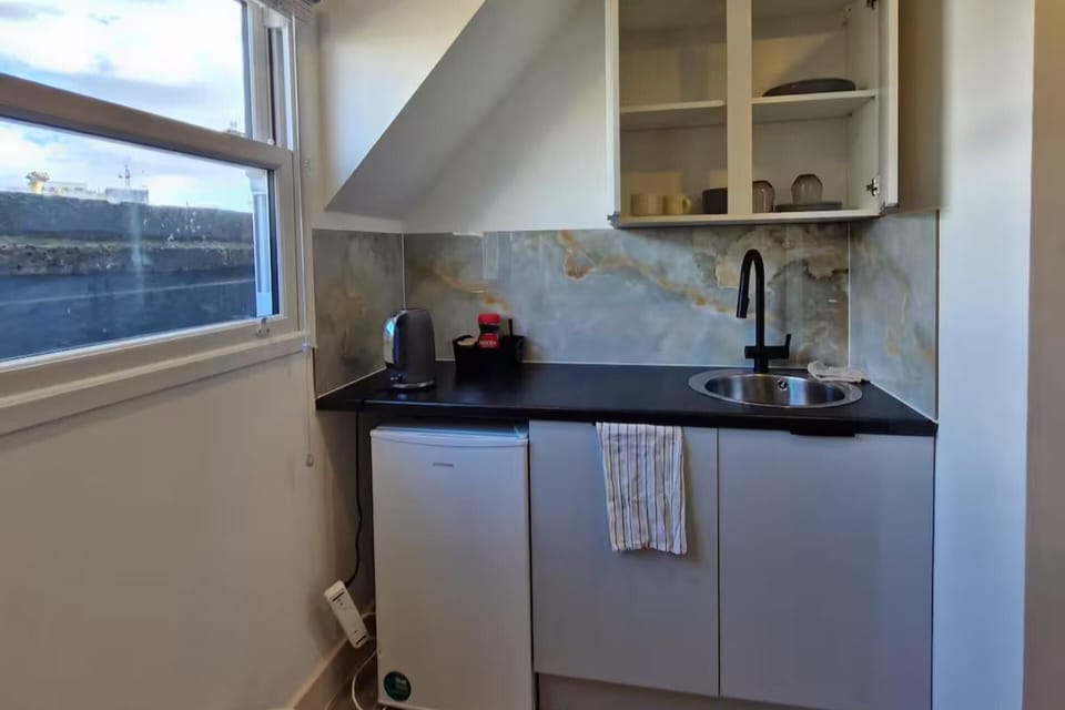 Microwave, oven, stovetop, electric kettle