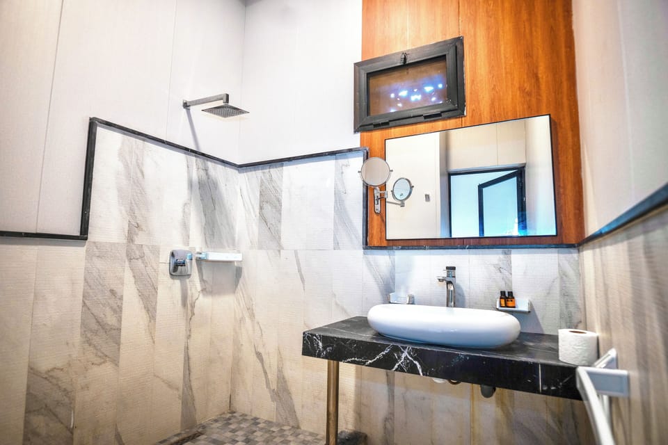 Shower, towels, soap, shampoo