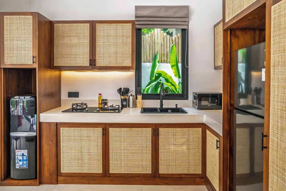 Deluxe Villa, 2 Bedrooms, Private Pool | Private kitchen
