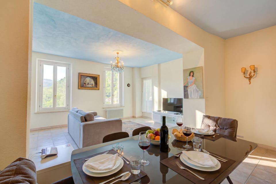 Living and dining room