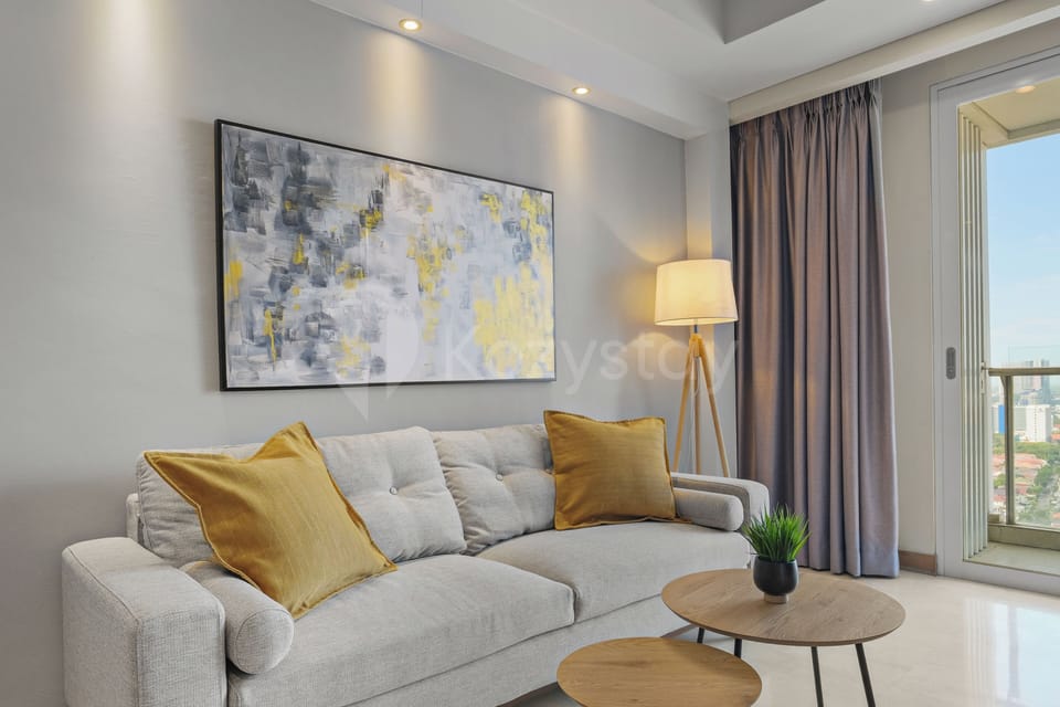 Apartment, 1 Bedroom, City View | Living room | 43-inch Smart TV with cable channels, Netflix, streaming services