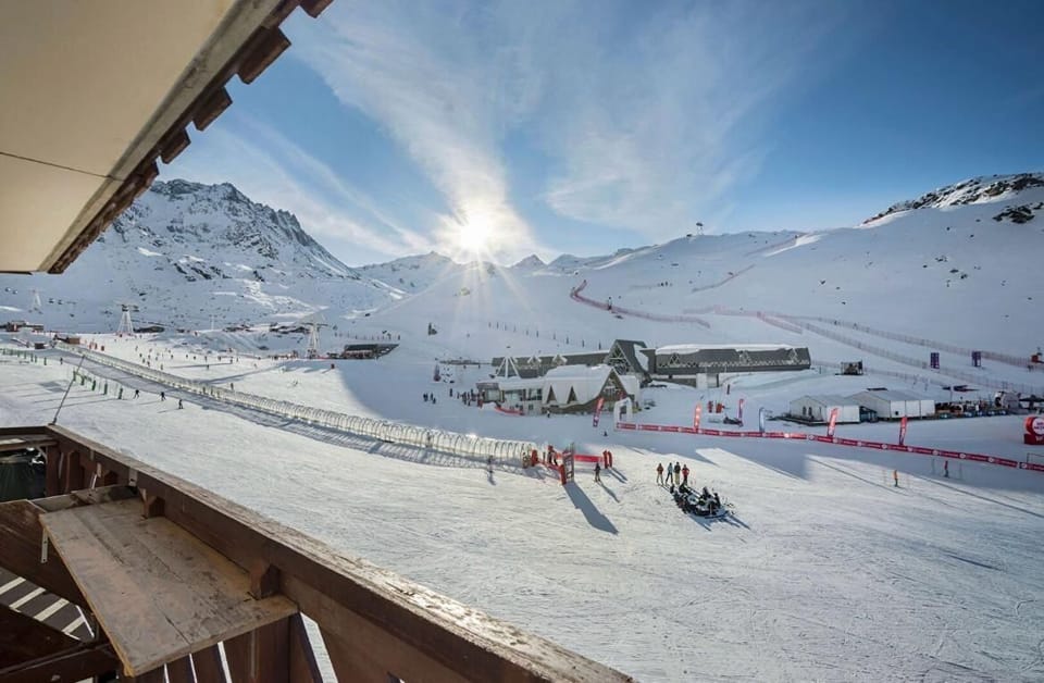 Snow and ski sports