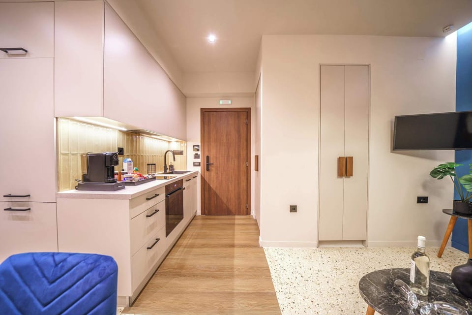 Suite Entrance and Open Layout