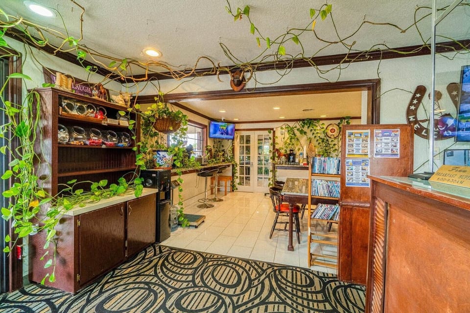 Entrance / Reception