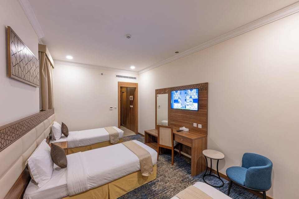 Triple Room | In-room safe, blackout drapes, iron/ironing board (on request)