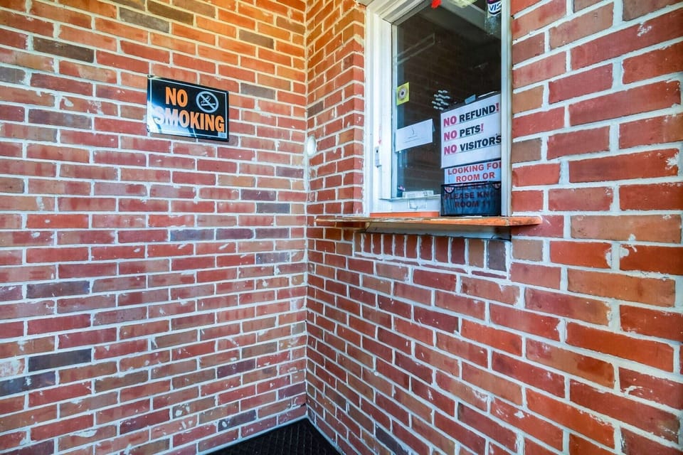 Entrance / Reception
