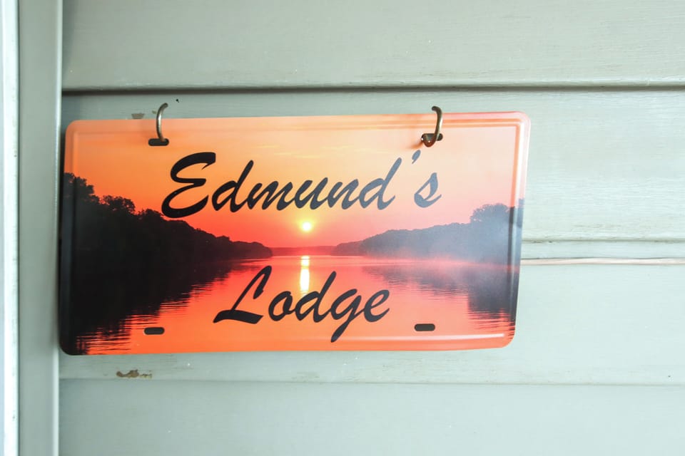 Edmund's Lodge Exterior