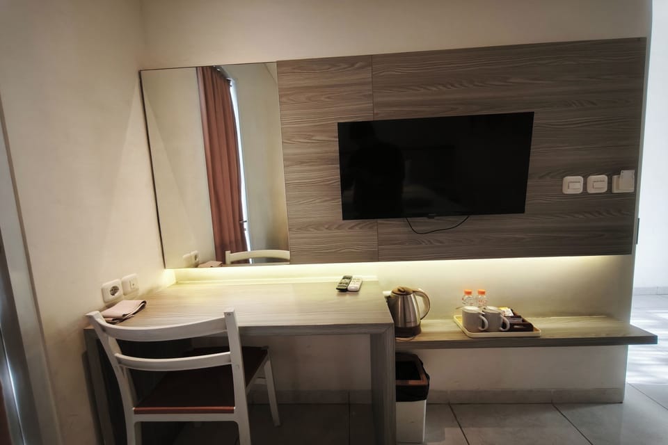 Deluxe Room, Balcony | Room amenity
