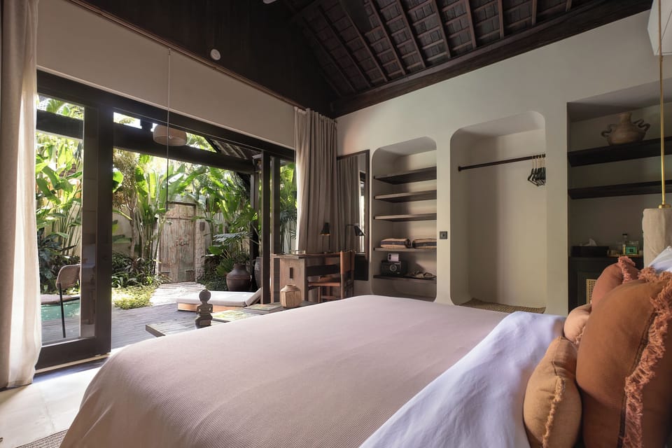 Family Villa, Pool View | Minibar, in-room safe, desk, WiFi (free)