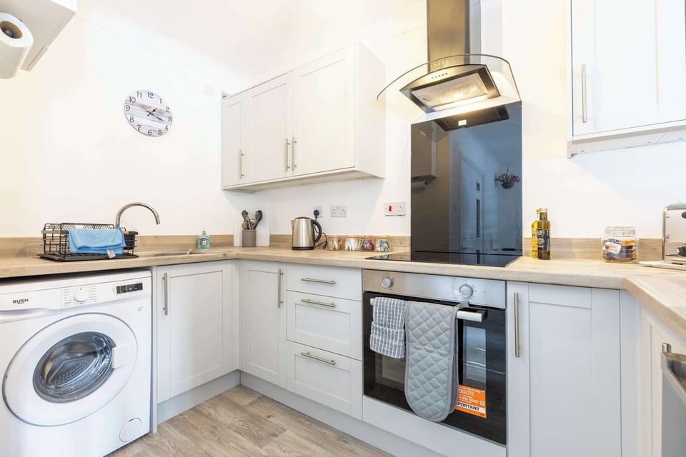 Kitchen and Washer