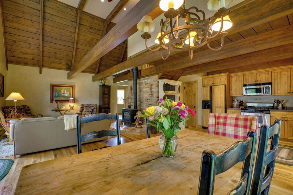 House (6 Bedrooms) | Interior