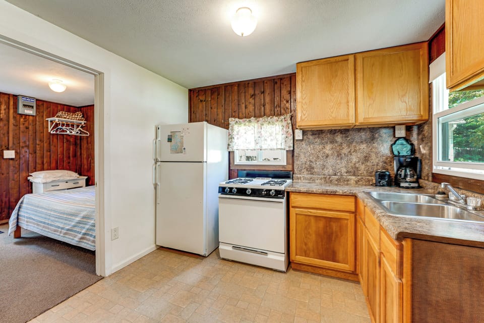 House (2 Bedrooms) | Interior
